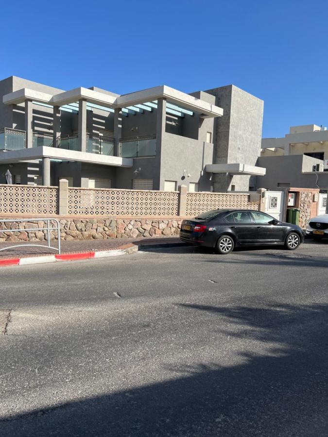 ניב ברוזמרין Appartement Eilat Buitenkant foto